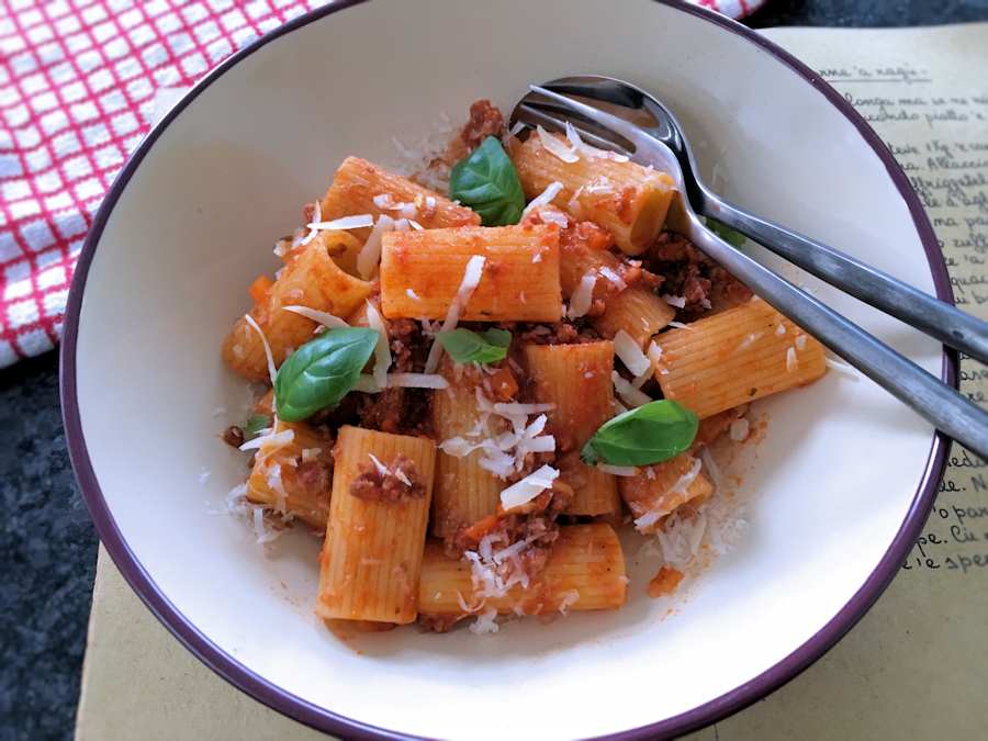 Ragu Bolognese Recipe Cuisine Fiend
